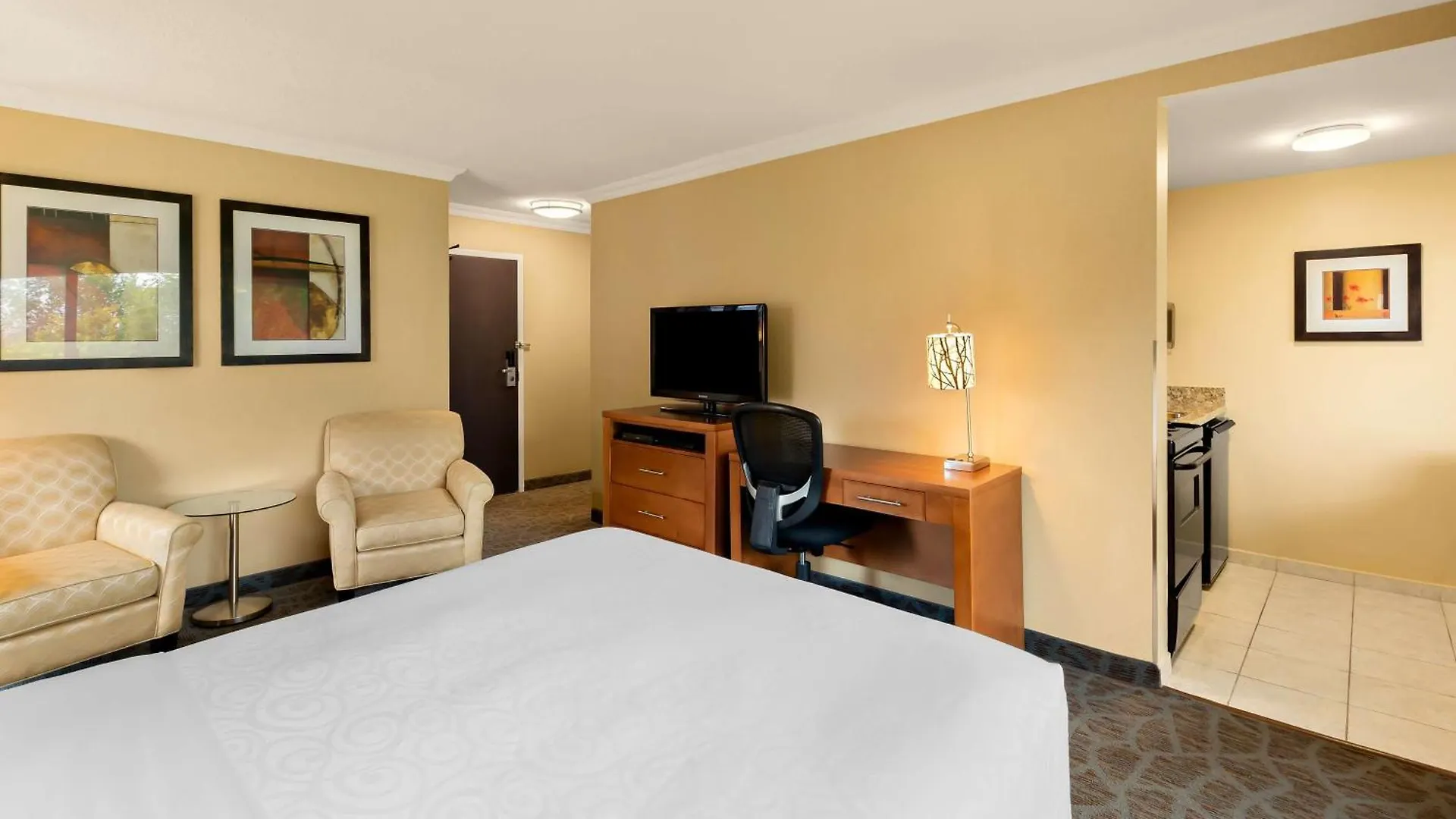 Best Western Plus Inner Harbour Hotel Victoria 3*,